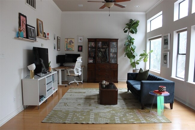 property at 4402 Lillian St