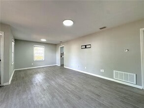 4657 Barbara Mitchell Dr in Mobile, AL - Building Photo - Building Photo