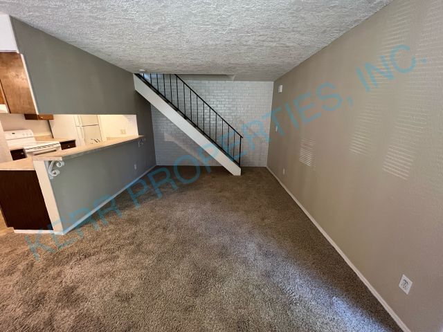 1416 NE Paropa Ct in Gresham, OR - Building Photo - Building Photo