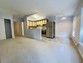 803 Sansom St, Unit 5 in Philadelphia, PA - Building Photo - Building Photo