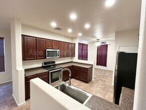 36414 W Barcelona Ln in Maricopa, AZ - Building Photo - Building Photo