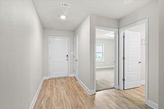 18401 Elkwood Dr in Gulfport, MS - Building Photo - Building Photo