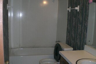 2690 Tucker Valley Rd in Tucker, GA - Foto de edificio - Building Photo