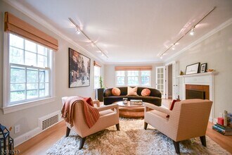 6 Beekman Rd in Summit, NJ - Building Photo - Building Photo
