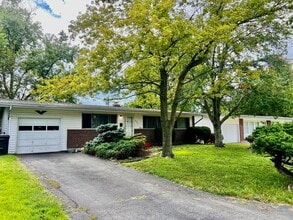 875 Loyola Dr in Florissant, MO - Building Photo - Building Photo