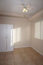 10525 Autumn Pine Ave in Las Vegas, NV - Building Photo - Building Photo