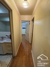 7528 N Claremont Ave, Unit 2 in Chicago, IL - Building Photo - Building Photo