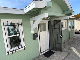 515 N Burlington Ave in Los Angeles, CA - Building Photo