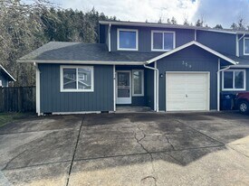 359 S 58th St in Springfield, OR - Building Photo