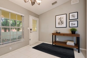 406 S Bayview Blvd in Oldsmar, FL - Foto de edificio - Building Photo