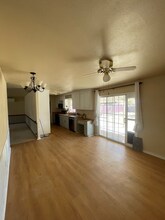 302 E Harriet Ave in Alpine, TX - Building Photo - Building Photo