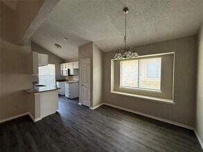 1508 Taylorcrest Dr in Dallas, TX - Foto de edificio - Building Photo