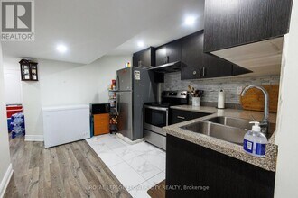 49 Pellegrino Rd in Brampton, ON - Building Photo - Building Photo