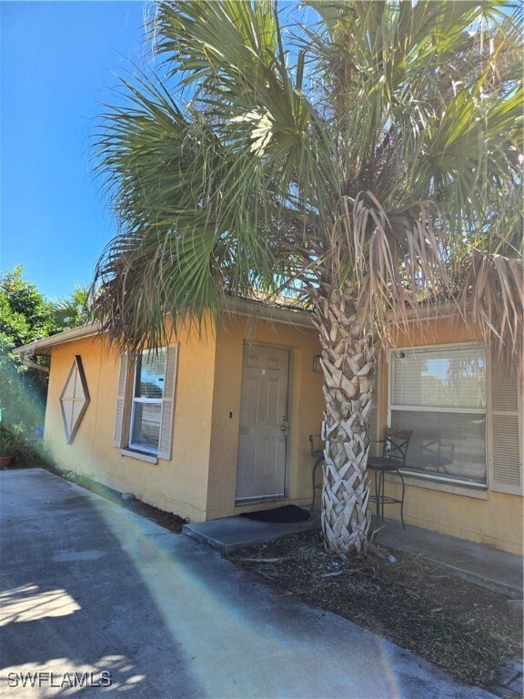 5400 Golden Gate Pkwy in Naples, FL - Building Photo - Building Photo