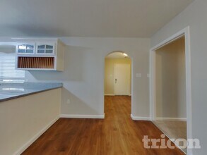 304 Robert St in Antioch, CA - Building Photo - Building Photo