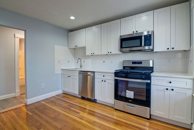 88 Old Colony Ave in Quincy, MA - Building Photo - Building Photo