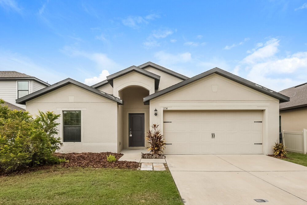 1714 Chatham Green Cir in Ruskin, FL - Building Photo