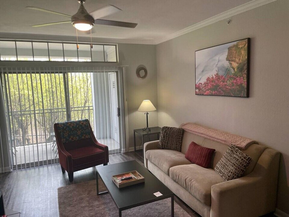 3530 Travis St in Dallas, TX - Building Photo