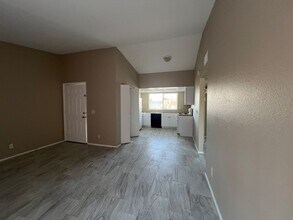 1547 W Mercer Ln in Phoenix, AZ - Building Photo - Building Photo