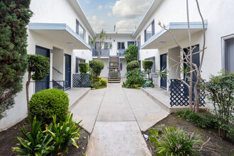 Lido Apartments - 3648 Westwood Blvd in Los Angeles, CA - Building Photo - Building Photo