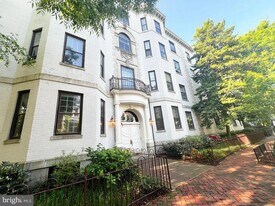3014 Dent Pl NW, Unit 4E in Washington, DC - Building Photo