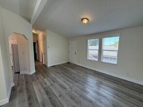 5553 Willows Rd in Alpine, CA - Building Photo - Building Photo