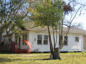 1106 E 27th St in Houston, TX - Building Photo - Building Photo