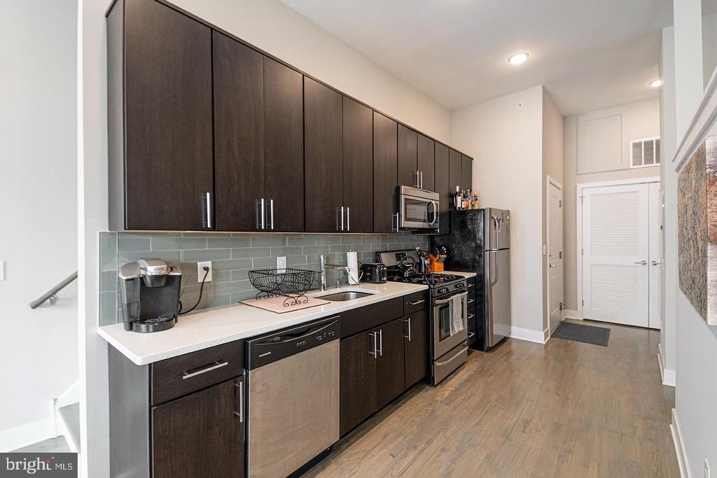 1607 Catharine St in Philadelphia, PA - Building Photo
