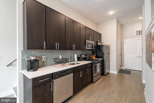 property at 1607 Catharine St