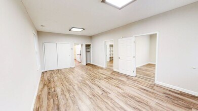 2437 Indianola Ave in Columbus, OH - Building Photo - Building Photo