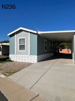 5201 W Camelback Rd in Phoenix, AZ - Building Photo