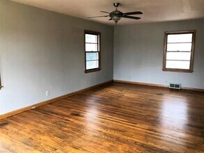 336 Beverly Dr in Omaha, NE - Building Photo - Building Photo