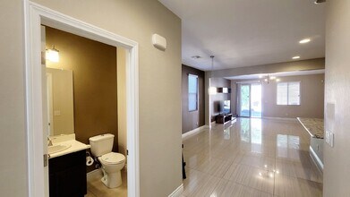 7146 Flowering Rose Ave in Las Vegas, NV - Building Photo - Building Photo