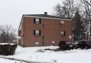 Groveland House Apartments in Baltimore, MD - Foto de edificio - Building Photo