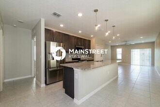255 Villavista Ct in Loughman, FL - Building Photo - Building Photo
