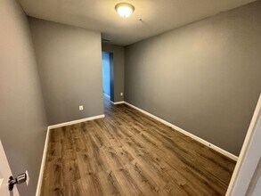 1712 R St SE in Washington, DC - Building Photo - Building Photo