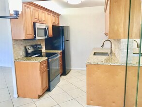 2035 Exeter in Boca Raton, FL - Building Photo - Building Photo