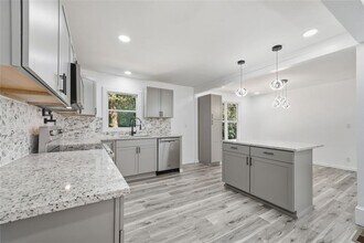 3920 Wedgefield Cir in Decatur, GA - Building Photo - Building Photo