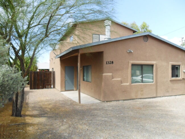 1328 E Lee St, Unit 1328 Lee St #2 in Tucson, AZ - Building Photo - Building Photo