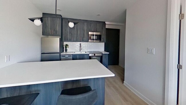property at 658 Somerset St W