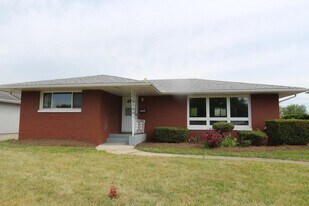 3511 43rd Pl in Highland, IN - Building Photo