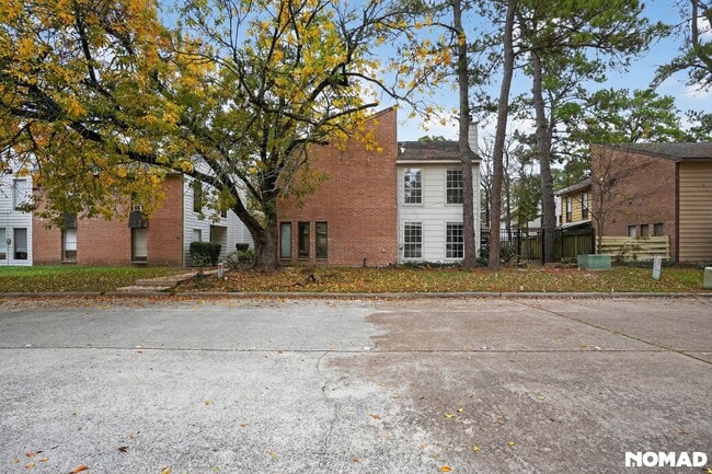 17805 Villa Way Dr in Spring, TX - Foto de edificio - Building Photo