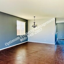 12962 Tehachapi St in Hesperia, CA - Building Photo - Building Photo