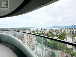 1033 Nelson St in Vancouver, BC - Building Photo - Building Photo