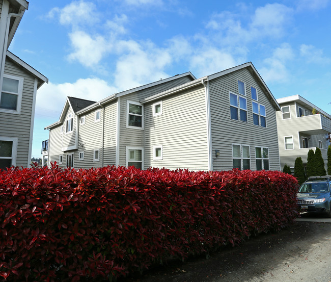 2626 Apartments in Seattle, WA - Building Photo - Building Photo