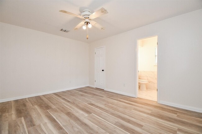 property at 162 Bluebonnet St