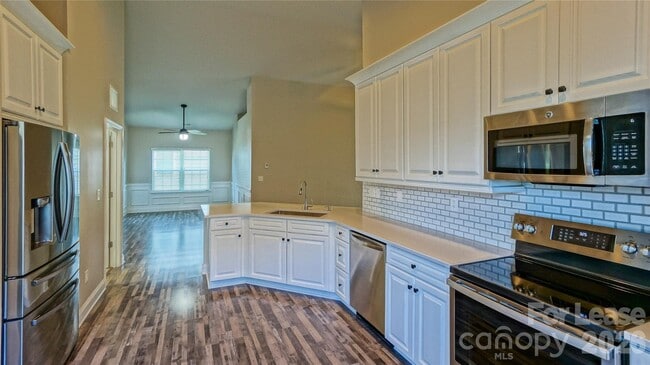 108 Bunker Hill Ln in Statesville, NC - Building Photo - Building Photo