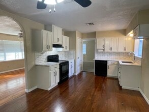 322 Saint Louis Ave in San Antonio, TX - Foto de edificio - Building Photo