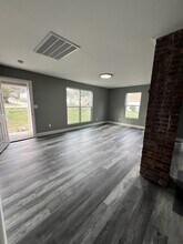 1100 Tunnel Blvd in Chattanooga, TN - Building Photo - Building Photo