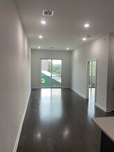 275 Broadway in Bayonne, NJ - Building Photo - Building Photo